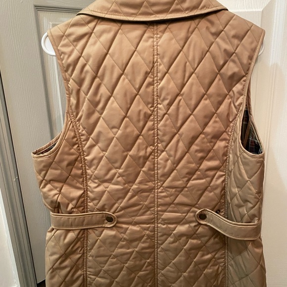 L.L. Bean Quilted Riding Vest - Picture 3 of 3